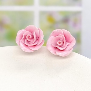Kleine rosa Rosen Ohrstecker aus Polymer Clay Sterlingsilber