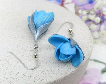 Blue Flower Earrings Polymer Clay, Flower Bud Earrings Dangle, Jewelry Gift for Mom, Cute Gift for Daughter, Earrings for Spring Outfit