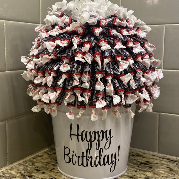 Happy Birthday Candy Bouquet/Tootsie Roll Bouquet/Gift for Her/Gift for Him/Tootsie Roll/Chocolate