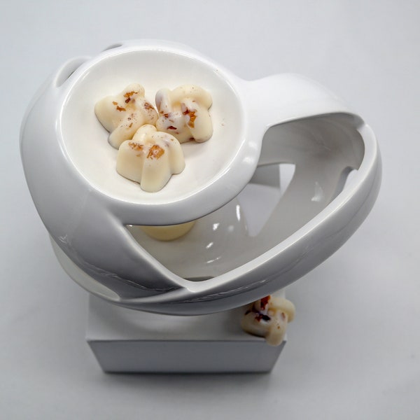 Chelsea White Ceramic Tea Light Wax Burner | Melter