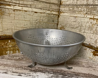 Vintage Farmhouse Aluminum Colander
