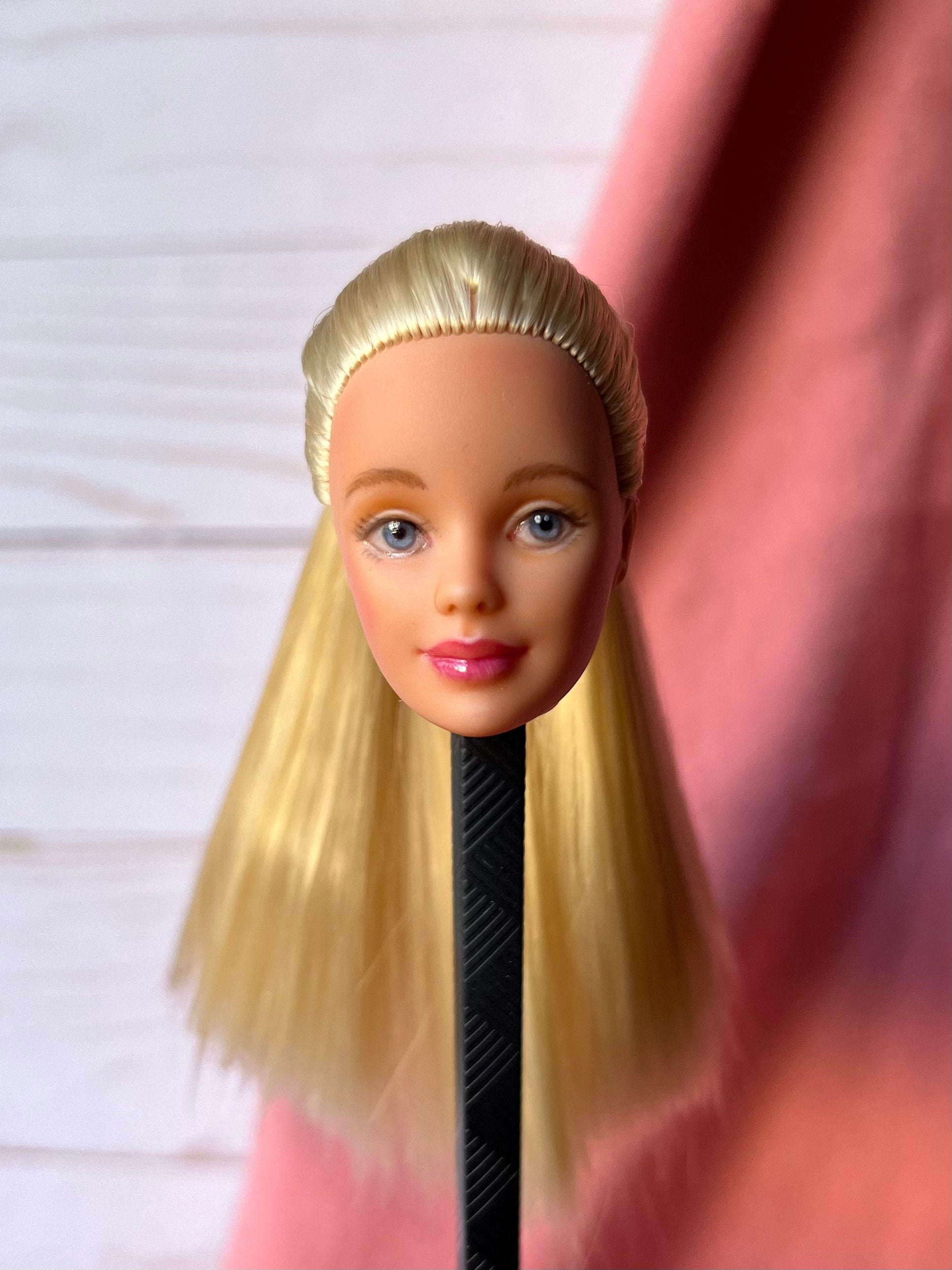 Mark Ryden Barbie - Etsy, image size:1933x2577