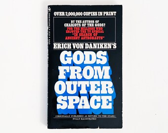 Gods From Outer Space By Erich Von Daniken Vintage Paperback Book