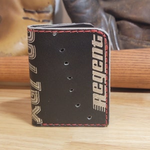 Billetera plegable de cuero con forma de guante de béisbol reutilizado y hecha a mano, hecha en EE. UU., regalo para hombres y padres de EDC