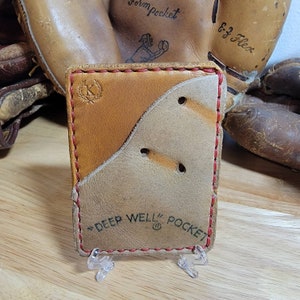 Guante de béisbol de cuero reciclado hecho a mano, billetera minimalista, billetera delgada para tarjetas de crédito, bolsillo frontal, hecho en EE. UU., regalo para hombres y padres