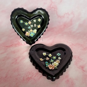 Vintage Handcrafted Heart Shaped Shell Art, Retro Ceramic Folk Art