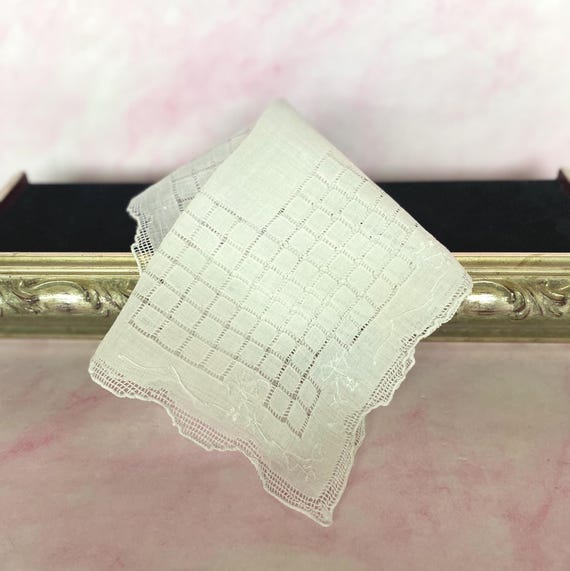 Vintage Ivory White Pulled Thread Embroidered Han… - image 1