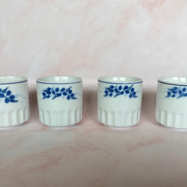 VINTAGE Lhong Tao Asian Tea Cup/Sake Cup - Set of 4, White Porcelain Indigo Blue Design