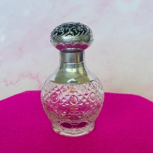 Vintage Avon EMPTY Glass Perfume Atomizer Bottle Silver Tone Embossed Cap