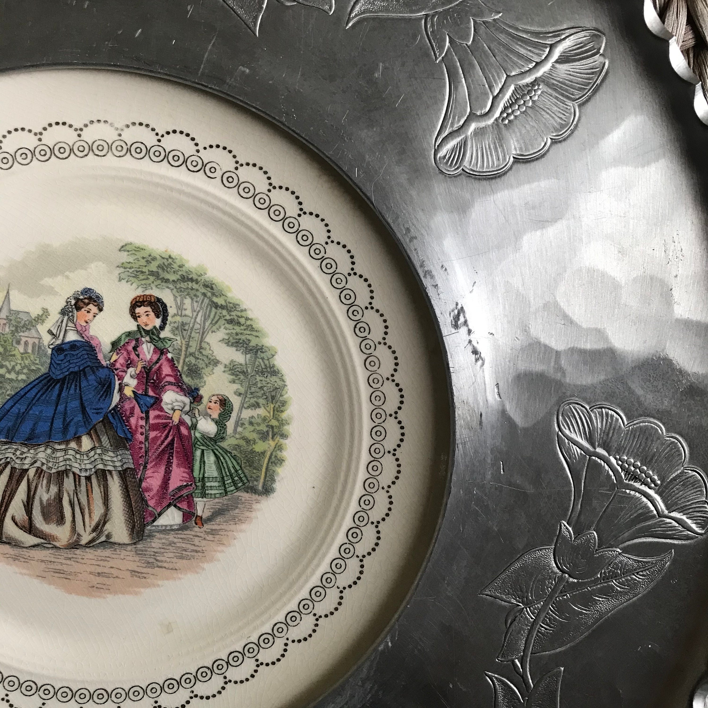 Vintage Farberware Wrought Hammered Aluminum With Victorian Plate