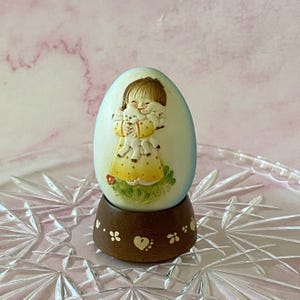 Vintage 1978 Spring Arrival COLLECTORS EGG From Anri - Italy Schimid By J. Ferrandiz  Hand Crafted/Painted, Limited Edition With Box