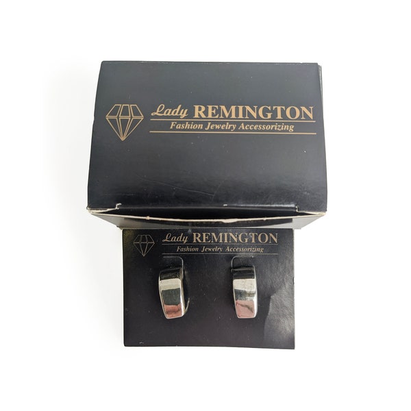 Vintage Lady Remington Chunky Silver Earrings Lia Sophia Marked LR Rare 80s/90s