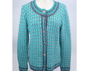 light grey aran wool