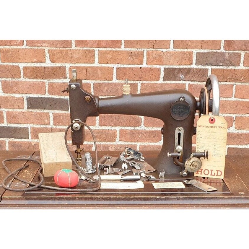 Gingerbread Sewing Chair - Missouri Sewing Machine Company