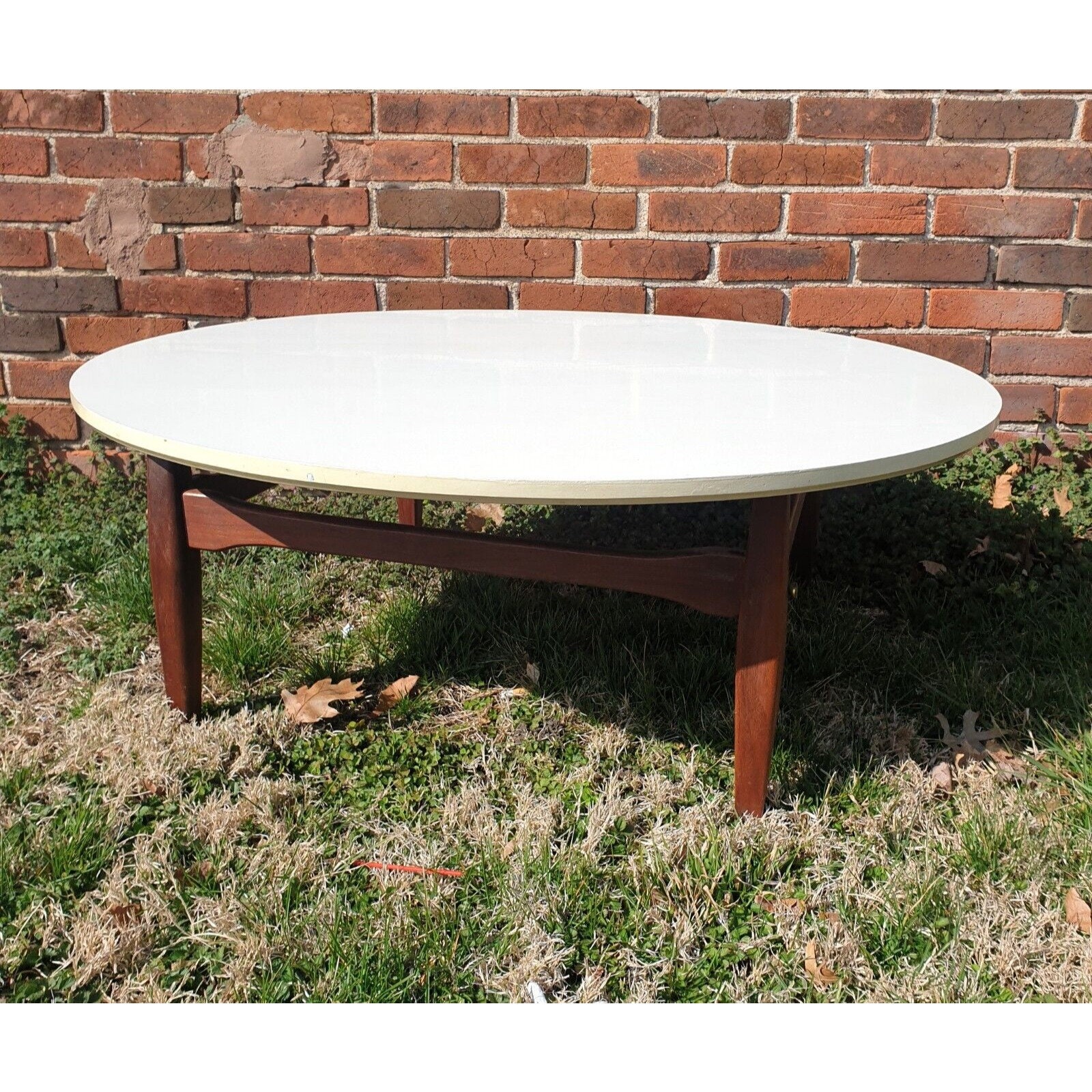 Lane round coffee table deals