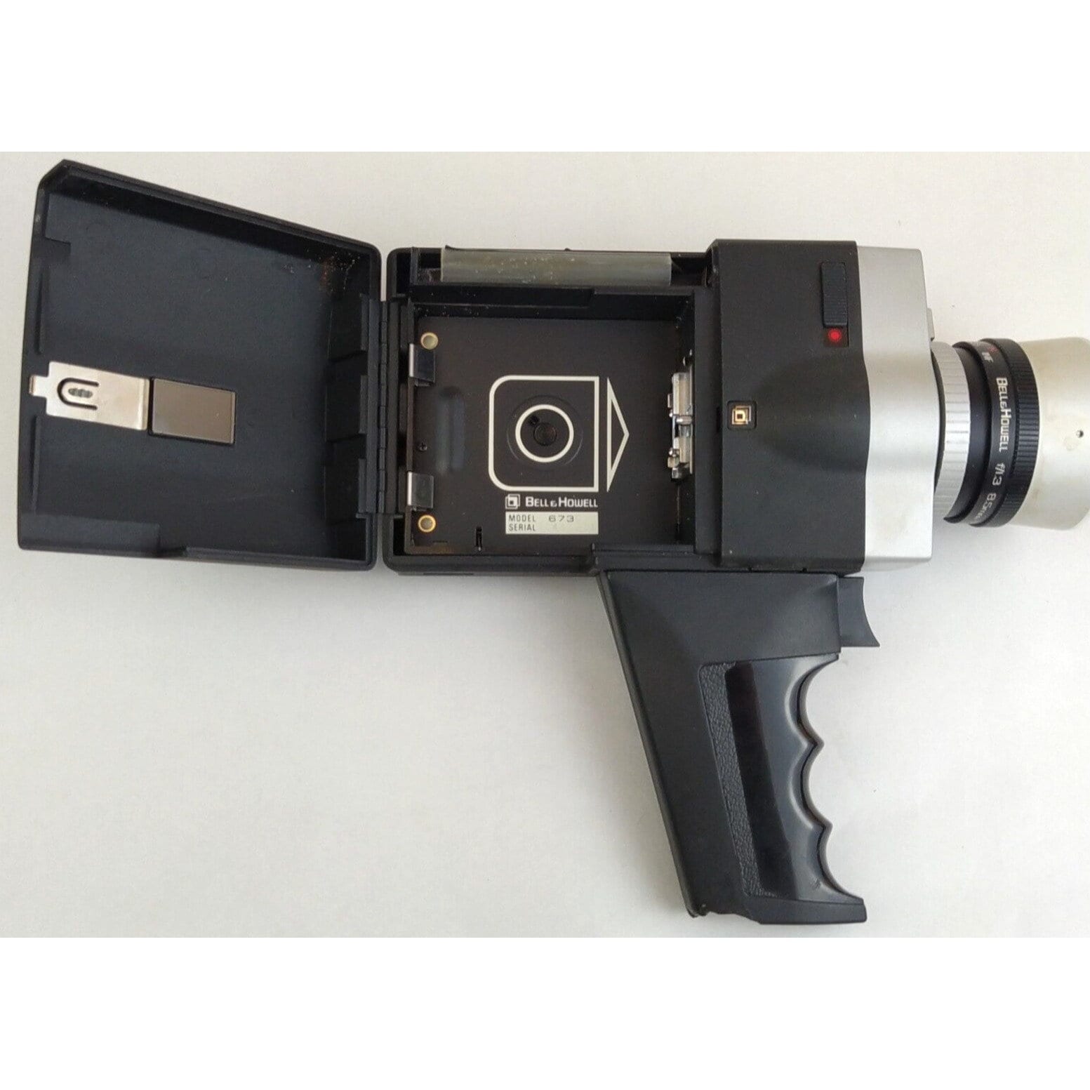 3 Bell and Howell Movie Cameras &cases 252/430/673 XL Super 8