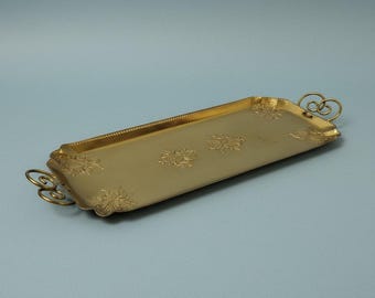 Bandeja rectangular vintage de latón con borde repujado con cuentas florales y asas ornamentadas de 20 pulgadas.