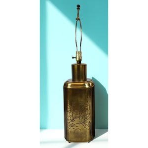 Frederick Cooper? Asian Chinoiserie Brass Tea Canister Table Lamp Engraved Birds