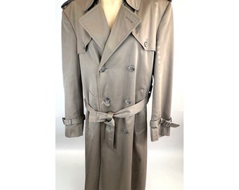 VTG London Towne/Fog Brown Men’s 38 Lined Double Breasted Long Trench Coat Khaki