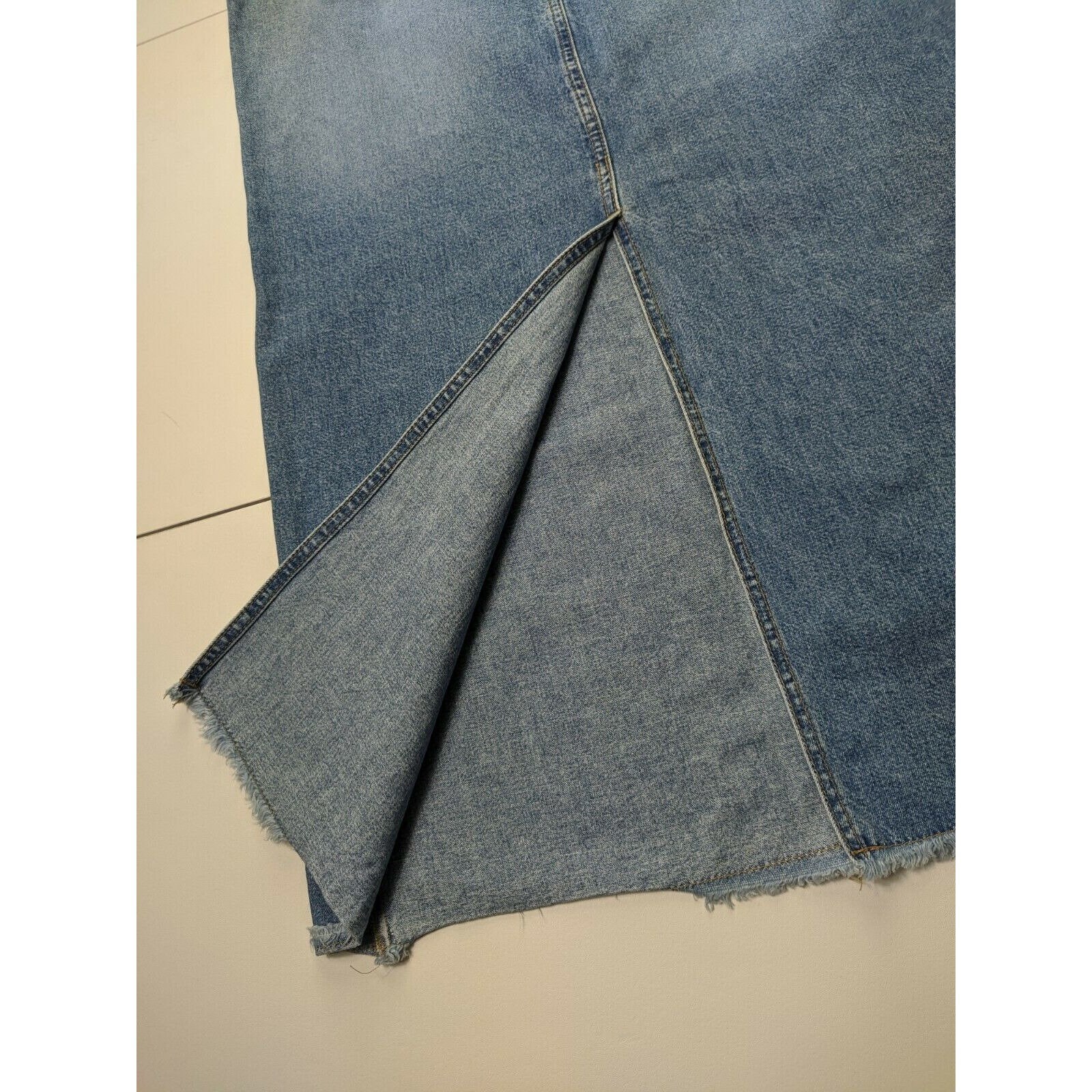 Jupe Mini Hydraulic Taille 9/10 - Design Avec Poche Bling, Occasion Très Bon état, Style Tendance !