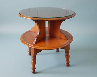 70s Colonial 2-Tier Round Solid Wood Table w/Glass Turned Legs Ethan Allen? 26"T