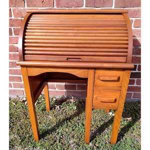 1940's Child's Solid Oak Wood Roll Top Desk 2ft Tall Writing Top 2