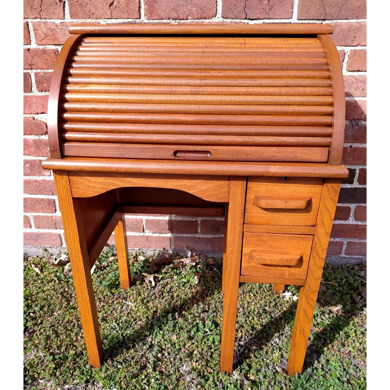 1940’s Child’s Solid Oak Wood Roll Top Desk 2ft Tall Writing Top 2 Drawers  Cute! Uship/Local Collection TBA, image size:1364x1364
