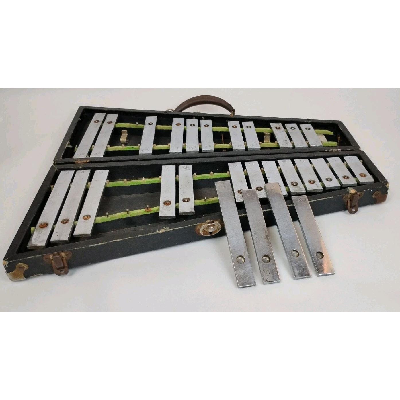 1930s Leedy 2.5 Octave Portable Glockenspiel Orchestra Bells Steel