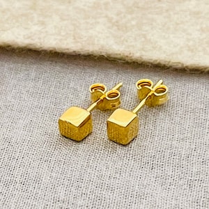 Dainty Gold and Rose Gold Solid Cube Stud Earrings, Tiny Cube Stud Earrings, Solid Gold Minimalist Square Stud Earrings