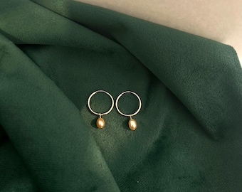 14K Gold Filled Hoop Earrings, Peach Freshwater Pearls, Minimalist Dangle