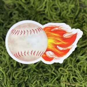 Game On Fire : autocollant en vinyle Flaming Baseball – étanche, résistant aux intempéries et passe au lave-vaisselle.