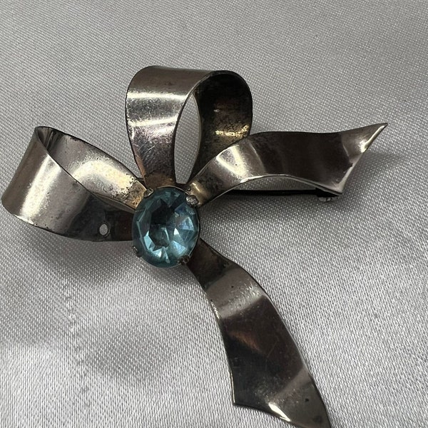 Large Early 20th Century Sterling Silver & Blue Aqua Glass Stone Bow Brooch