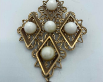 Signed HOBE Cabochon/Milk Glass Gold Tone Filigree Pendant /Brooch