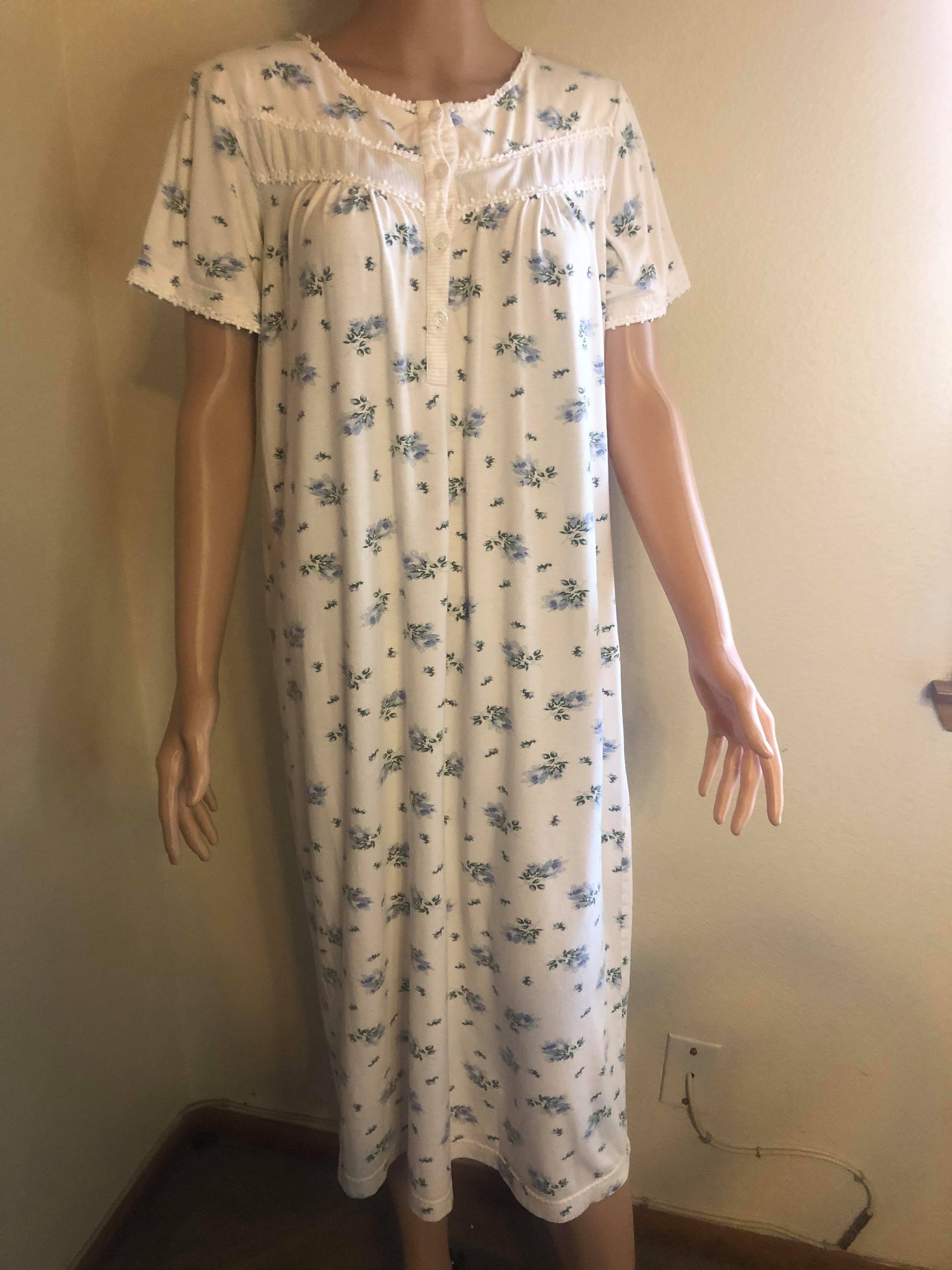 Vintage Laura Ashley floral nightgown .Size Medium. Made in | Etsy