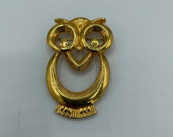 Costume jewelry,Unisex Gold Tone Owl Brooch.