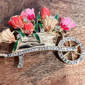 Anne Klein Emaillierter Blumenwagen mit Strasssteinen Große Brosche