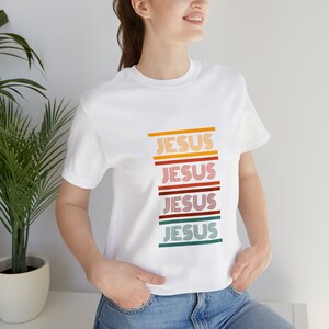 T-shirt à manches courtes en jersey unisexe Jesus Retro, cadeaux catholiques, vêtements catholiques