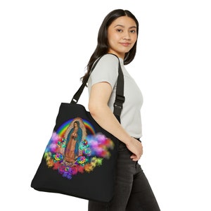Einzigartige Our Lady of Guadalupe Rainbow Tote Bag - verehrtes Symbol des Glaubens und der Schönheit, Jungfrau Maria verstellbare Einkaufstasche (AOP)