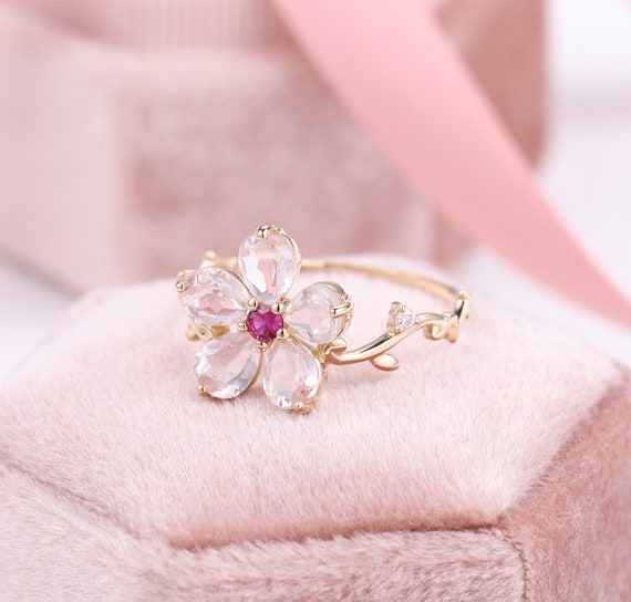 Color Blossom Mini Star Ring, Pink Gold, White Mother-Of-Pearl And Diamond  - Categories