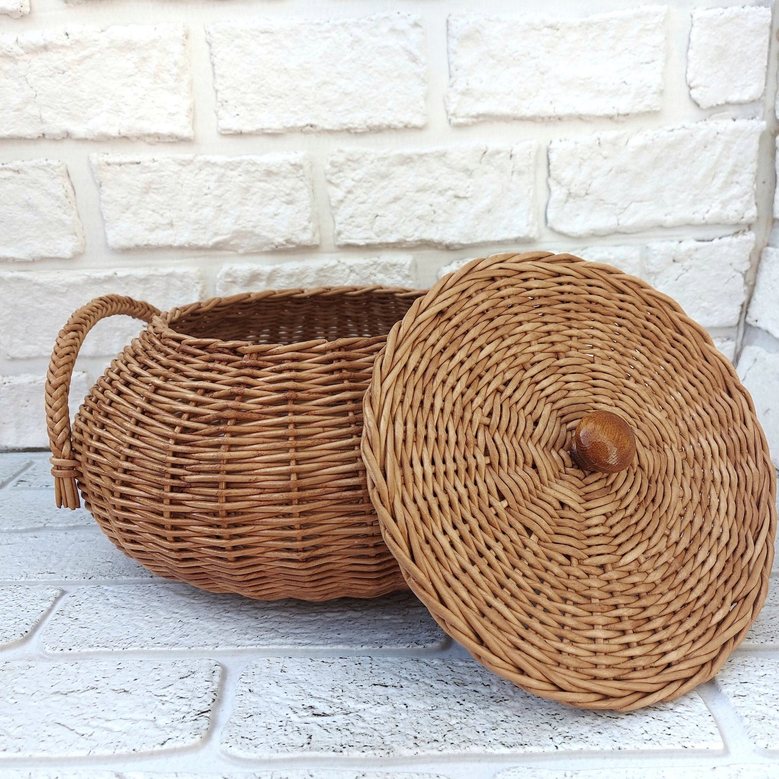 Onions storage canister onion basket potato keeperonion Etsy