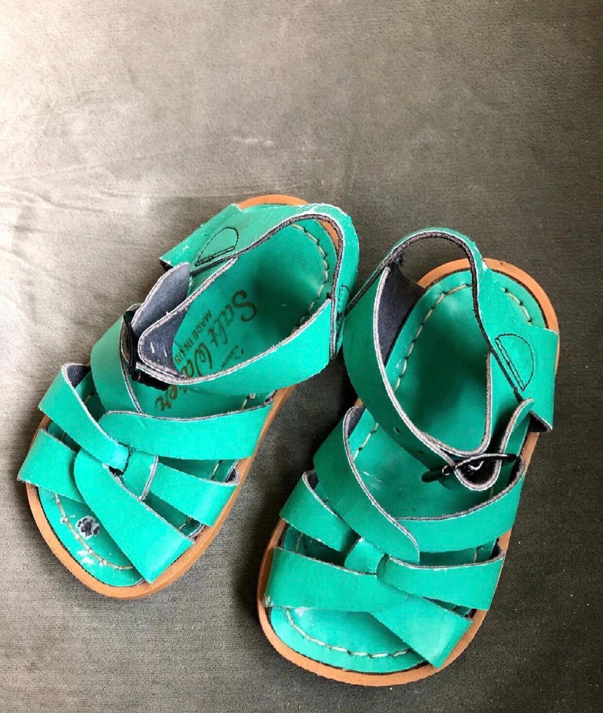 converse sandals size 5