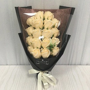 18pcs Creative Scented Artificial Soap Flowers Rose Bouquet Gift Box Simulation Rose Valentines Day Birthday Gift Decor CLR009