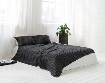 Linen Bedspread In Black, Softened Black Plisse Linen Bedspread, Luxury Linen Bed Coverlet, Premium Quality Linen Throw Bed Blanket