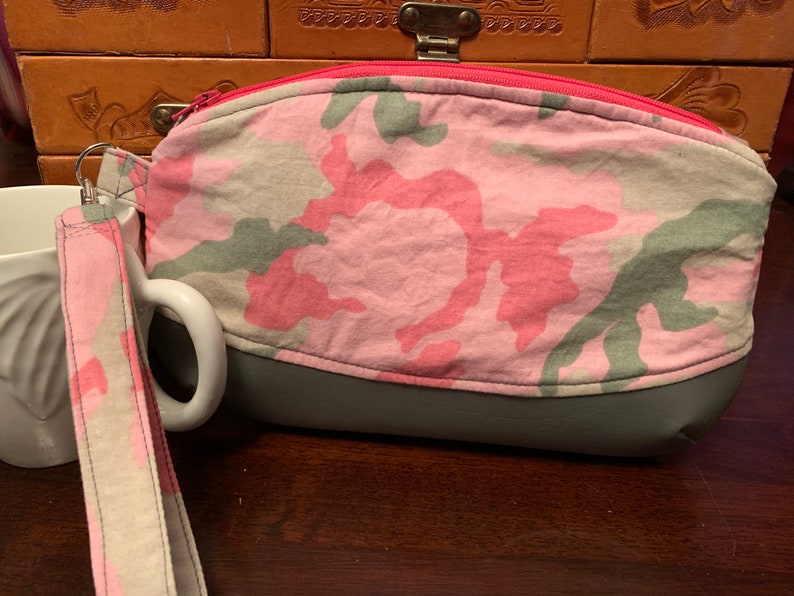 Pink Camo Wristlet Clutch ~ Gray Camouflage Wallet Wrist Strap ~ Hand Held Purse Handbag ~ Smartphone Travel Pouch
