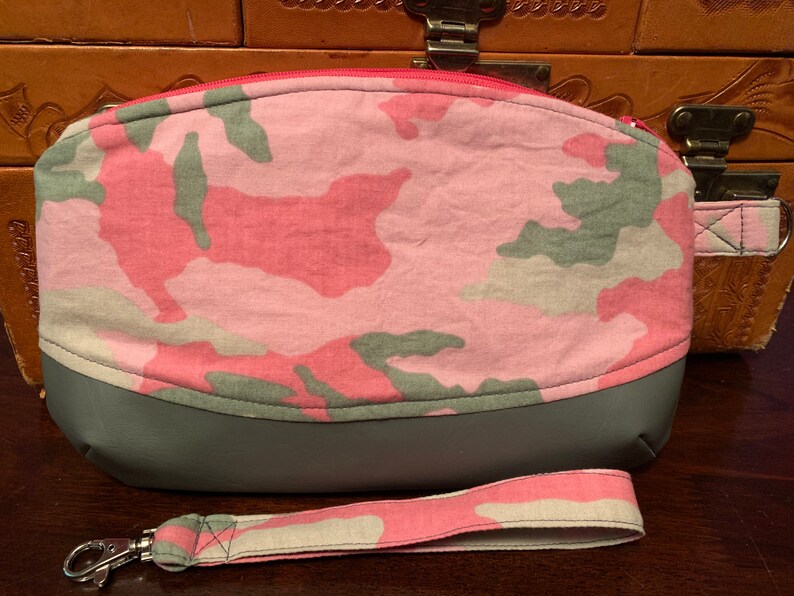 Pink Camo Wristlet Clutch ~ Gray Camouflage Wallet Wrist Strap ~ Hand Held Purse Handbag ~ Smartphone Travel Pouch
