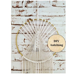 DIY instructions for a macrame ring mural in Boho style for beginners