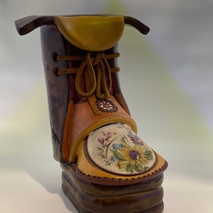 The cobbler boot planter or decor