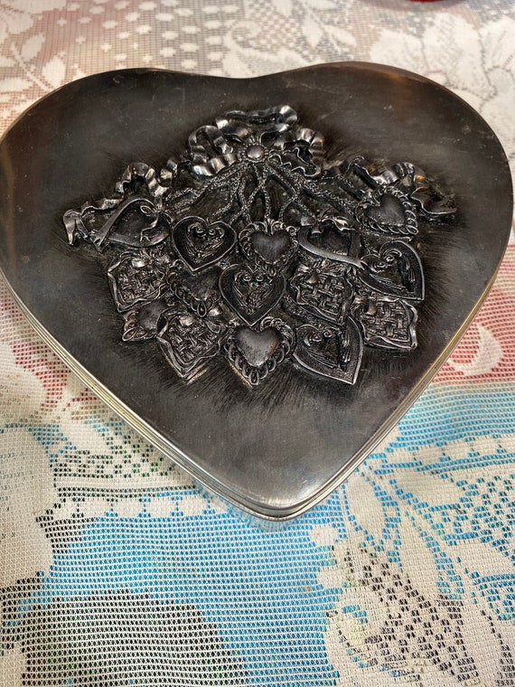 Large heart shaped trinket box