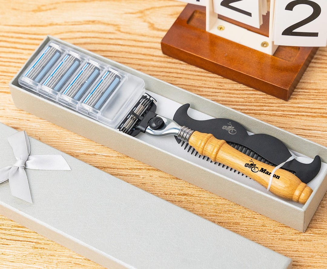 Personalized Men's Safety Razor Shaving Kit With Wood Handle, Shave ...