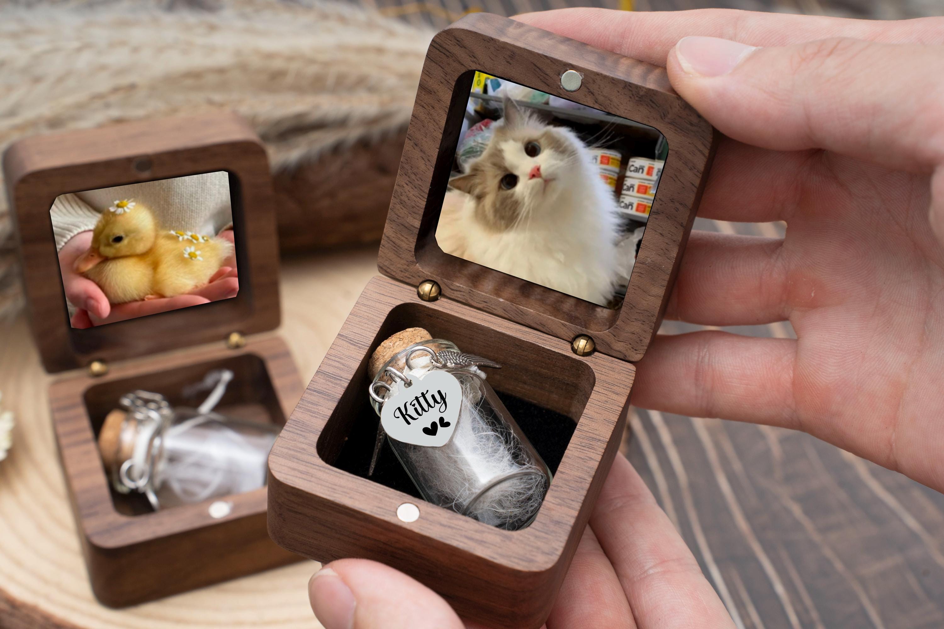Custom Pet Fur Memorial Box,Engraved Keepsake for Cherished Dog & Cat Memories,Personalized Pet Memory Box, Pet Memorial Gift, Pet Loss Gift
